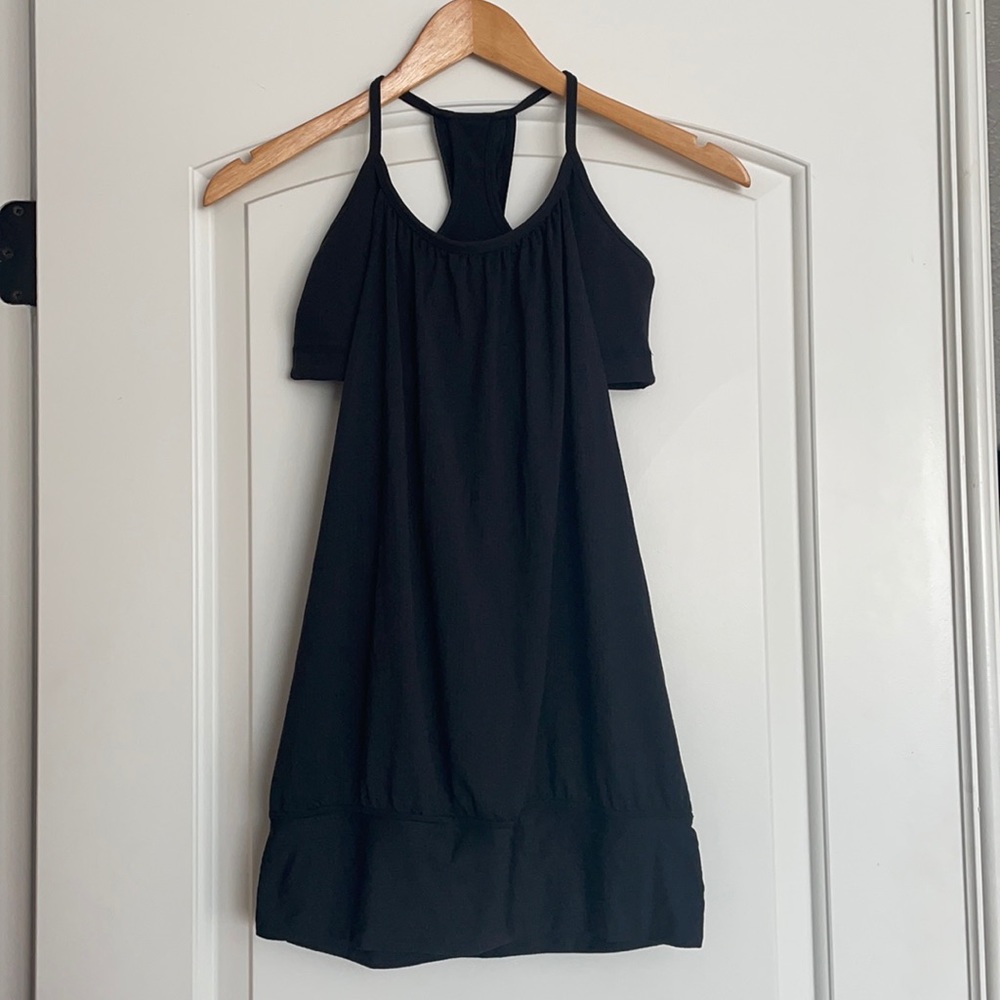 Lululemon yoga/workout top.
